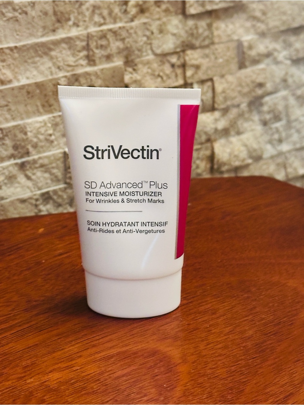 StriVectin SD Advanced Plus Intensive Moisturizer – White with Pink Detail